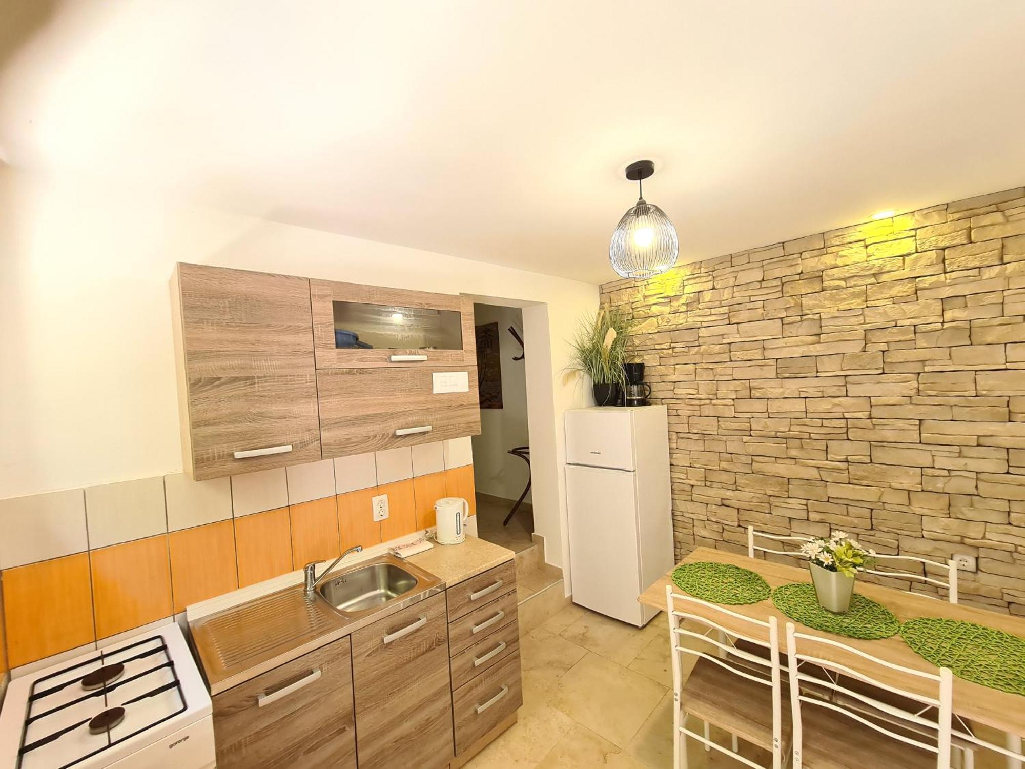Helena Apartment